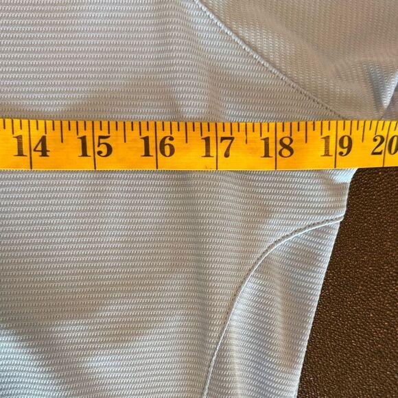 Montauk Tackle Co. Light Blue Dryprotect Long Sleeve Women's Top size medium - Picture 8 of 9